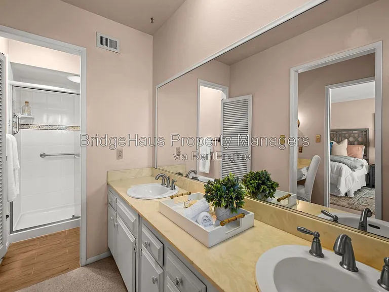 7753 Via Capri — Photo 35