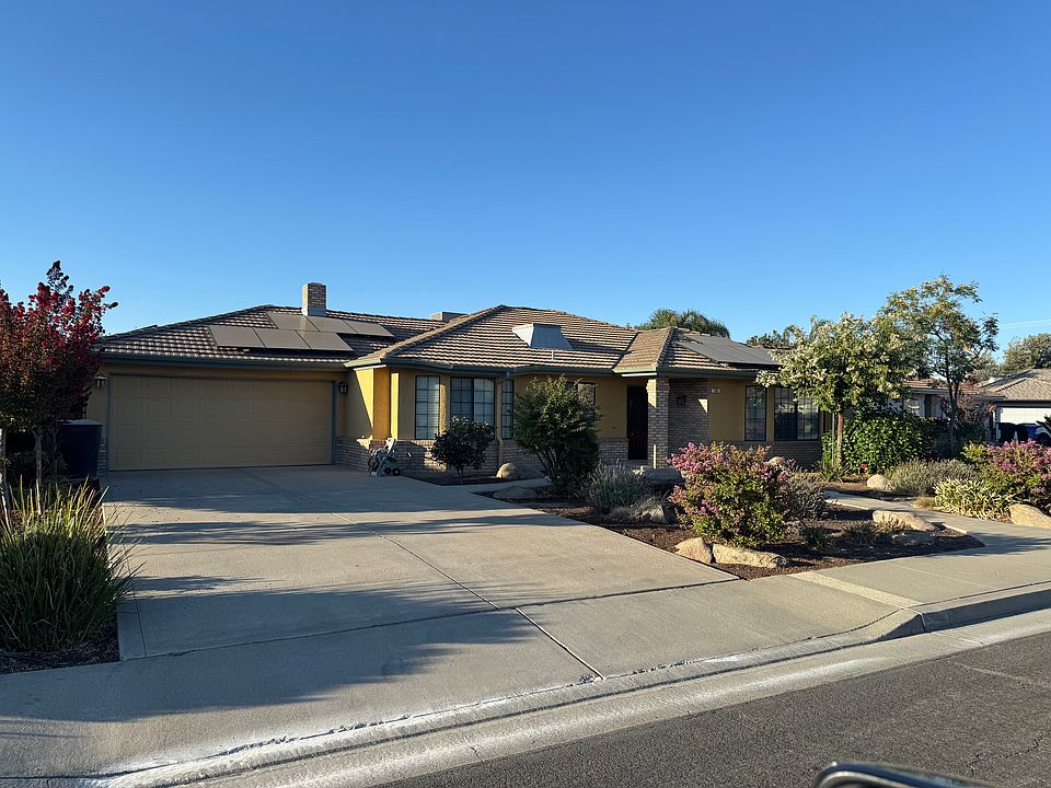 2nd image of 168 Cinnamon Ct