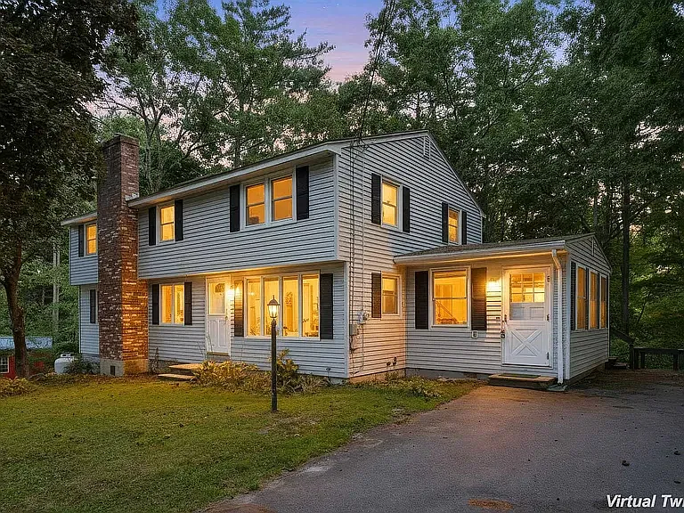 5 Bigwood Dr