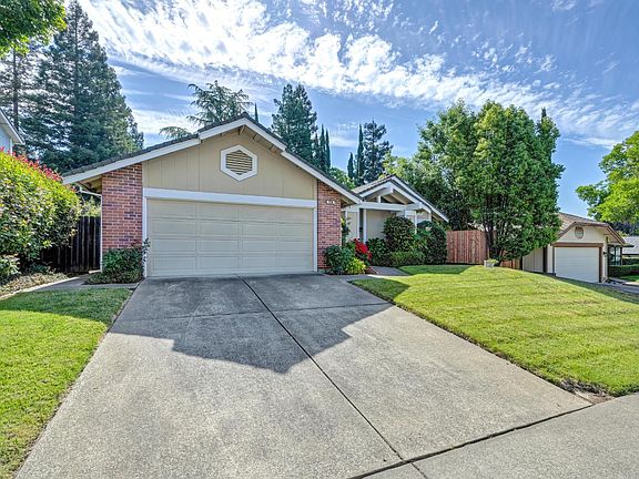 4th image of 129 Rambling Dr