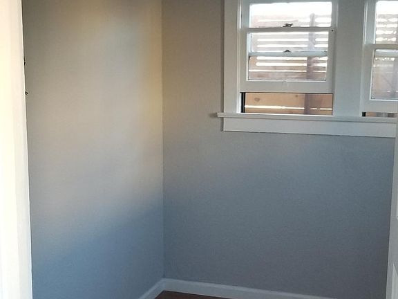 4th image of 4477 33rd St