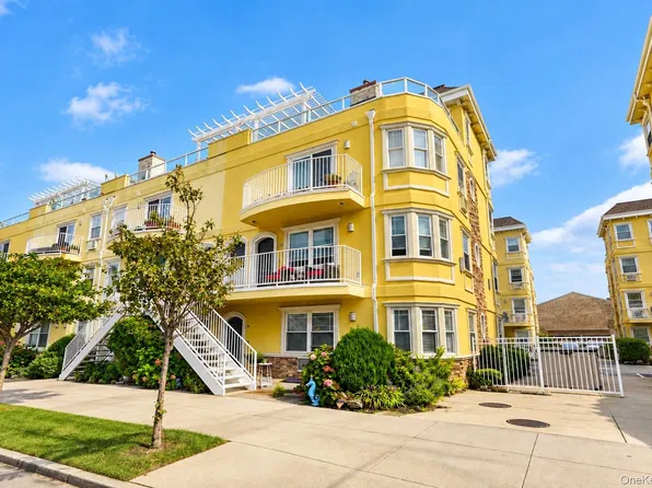 176 Beach 101st Street #4A, Rockaway Park, NY 11694