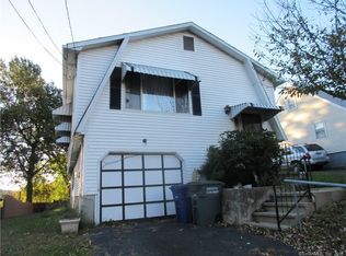 1903 Chopsey Hill Rd, Bridgeport, CT 06606