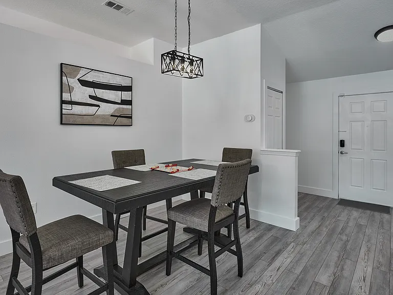 2602 Wrencrest Cir — Photo 12