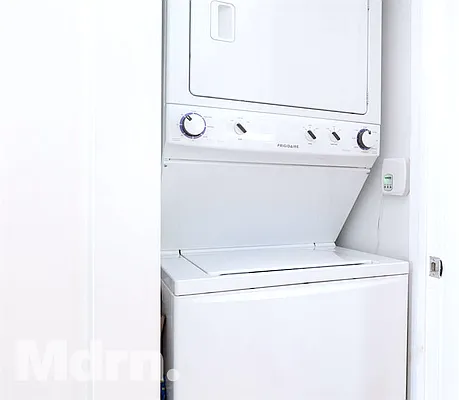 Rented by Mdrn Residential | media 17