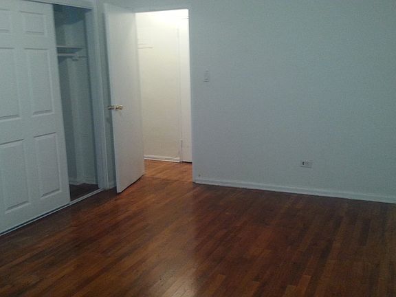 2nd image of 860 E 18th St APT 2D