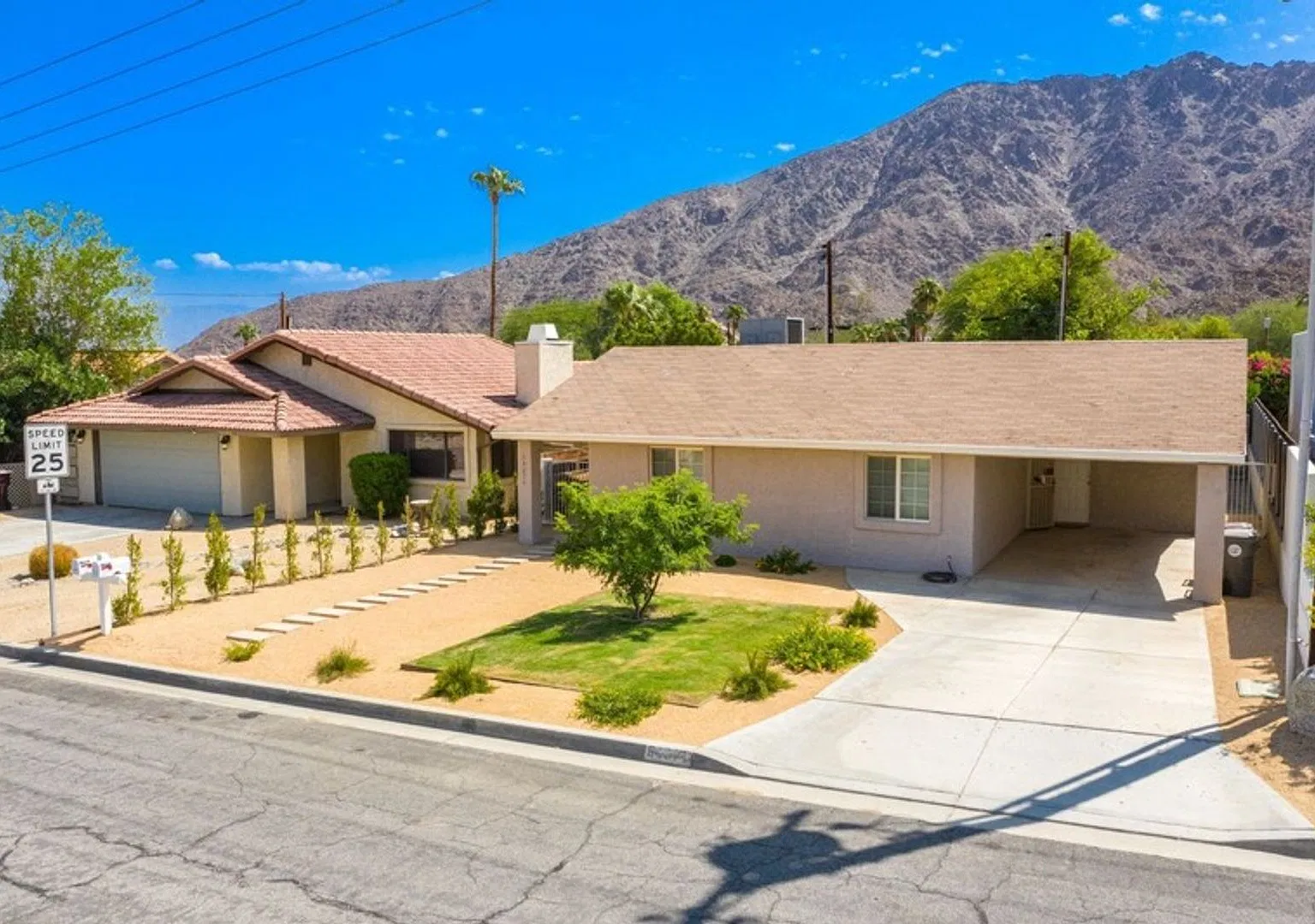 Coming Soon! Lovely 2 Bedroom 1 Bathroom Unfurnished Home In la Quinta! — Photo 1