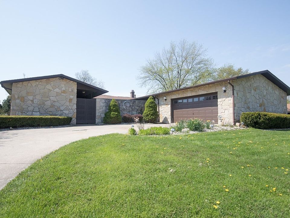 1st image of 144 Curtis Dr