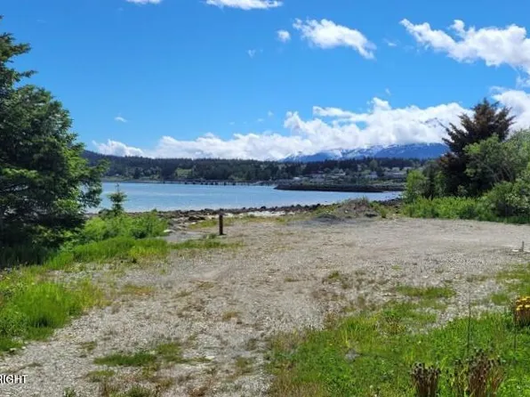 L3 Front St S, Haines, AK 99827