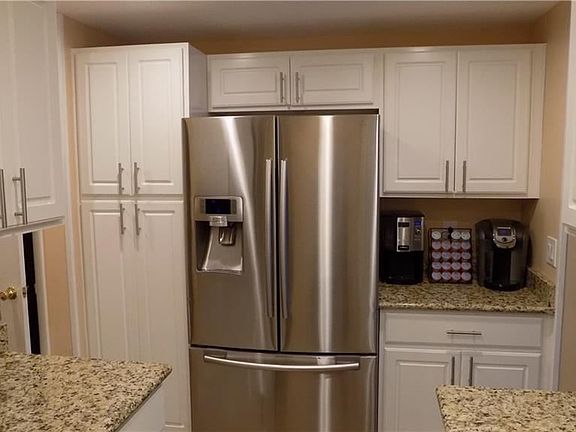 5th image of 1 Parkview Ct