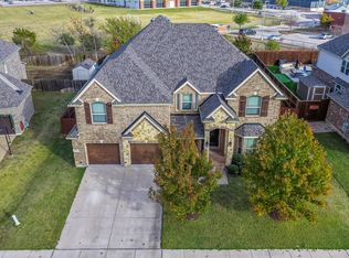 604 Cody Ln, Mansfield, TX 76063