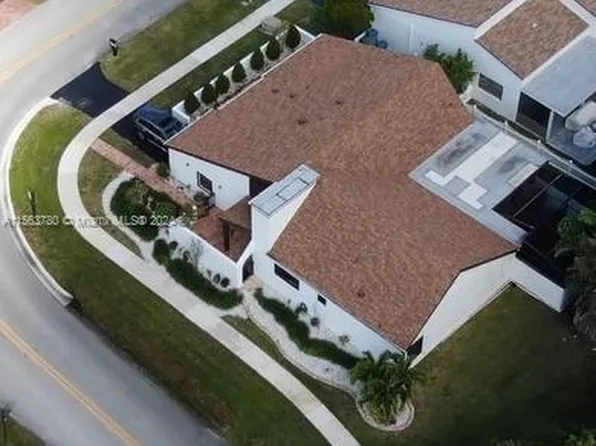 16818 Royal Poinciana Dr, Weston, FL 33326