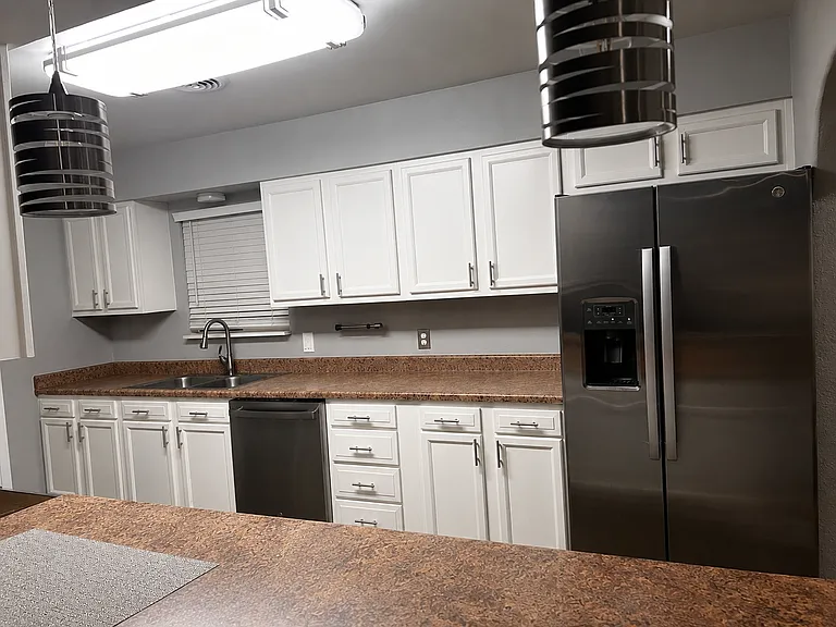 2504 Baylor Ave — Photo 11