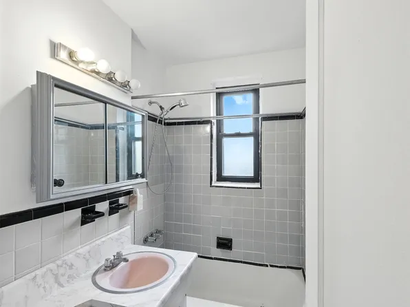 2251 Knapp Street image 7 of 11