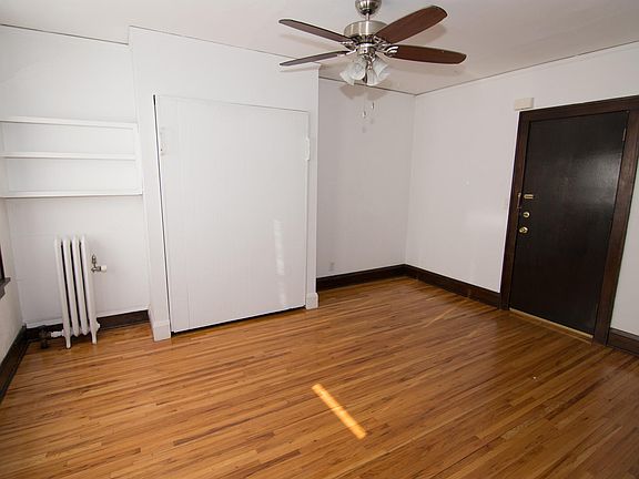 5th image of 372 Cleveland Ave N APT 13