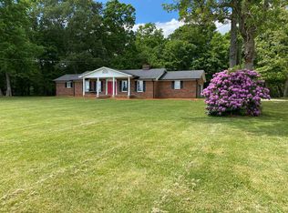 3890 State Highway 268, Pilot Mountain, NC 27041