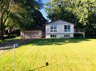 9300 Edgebrook Dr, Northfield, MN 55057
