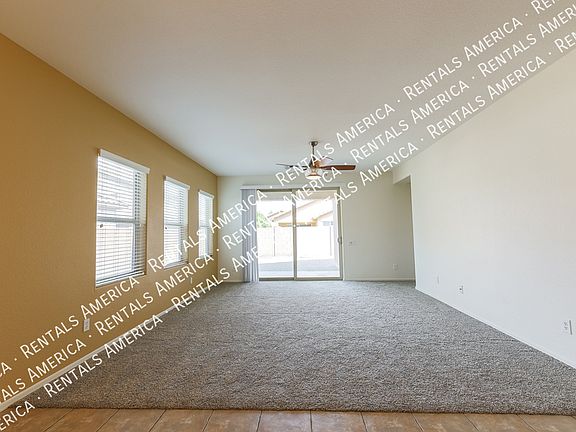 5th image of 970 E Bellerive Pl