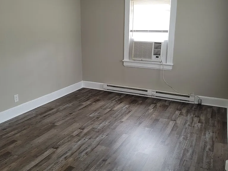 814 Sunset Ave #1 — Photo 3