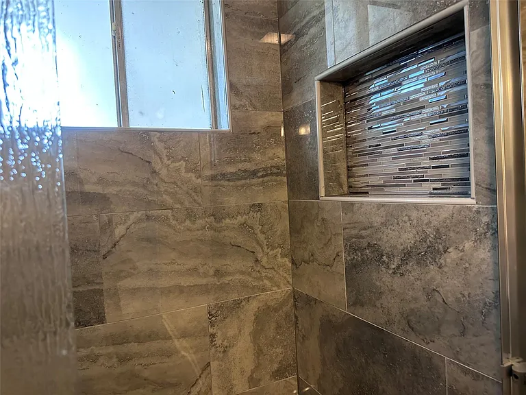 13611 Fernhill Dr — Photo 12