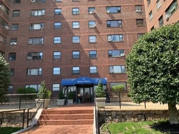 6515 Boulevard image 1 of 11