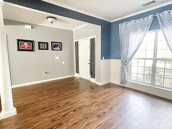 5th image of 4594 Country Glen Cir