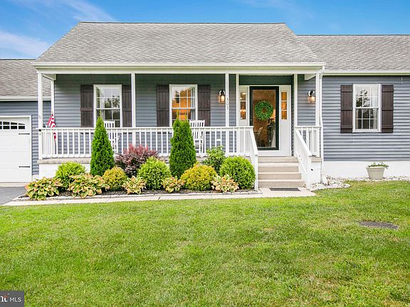 3rd image of 305 Williamson Ln