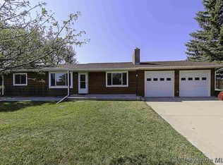 319 E Longhorn Rd, Cheyenne, WY 82009