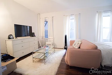 Rented by City Connections Realty