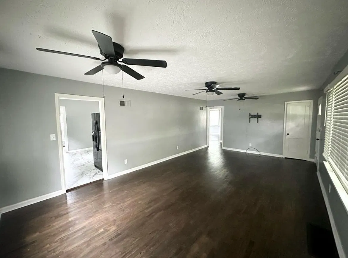 3 bed, 1420 sqft, $1,495 — Photo 3