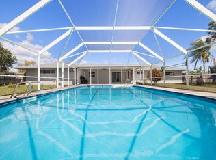 2171 SE Gidding Rd, Port Saint Lucie, FL 34952