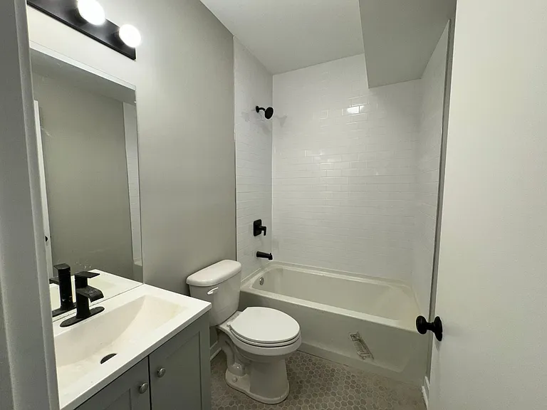 Leland Albany Commons — Photo 83