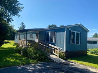 424 Sterling View Rd, Hyde Park, VT 05655