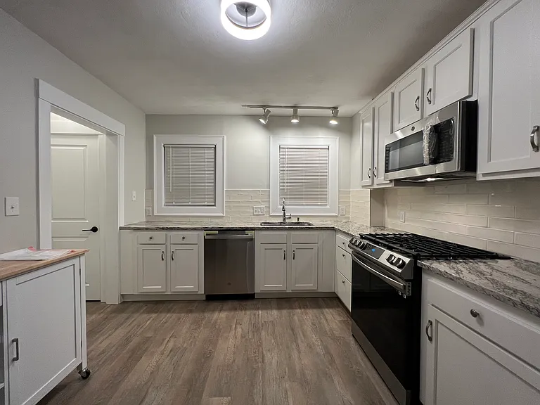 45 Governor Winthrop Rd — Photo 12