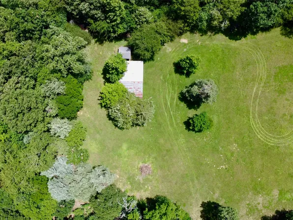 4 County Road 44400, Powderly, TX 75473