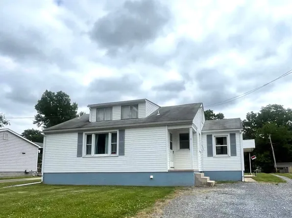 8 Elm St, Thurmont, MD 21788