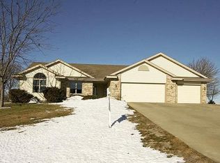 8594 Ellington Way, Middleton, WI 53562