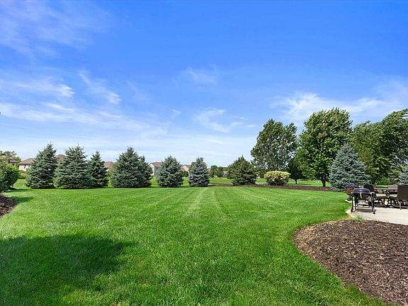 4th image of 2200 Carlas WAY