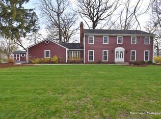 40W667 Long Shadow Ln, Saint Charles, IL 60175