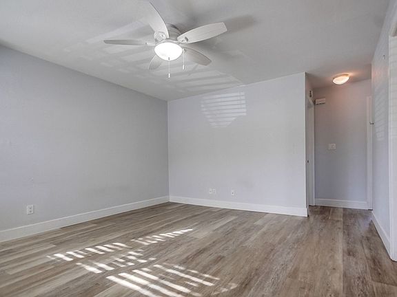 3rd image of 6090 Severin Dr