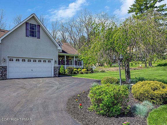 5th image of 112 Michaels Run Rd