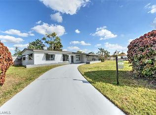 116 Lake Ave, Lehigh Acres, FL 33936