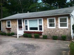 33 Plymouth Ave, Wareham, MA 02571