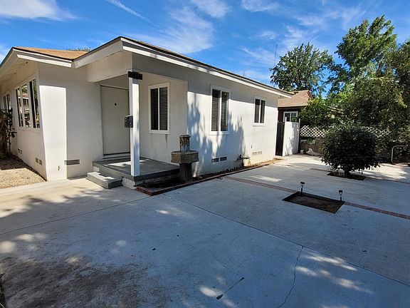 4th image of 7416 Woodley Ave
