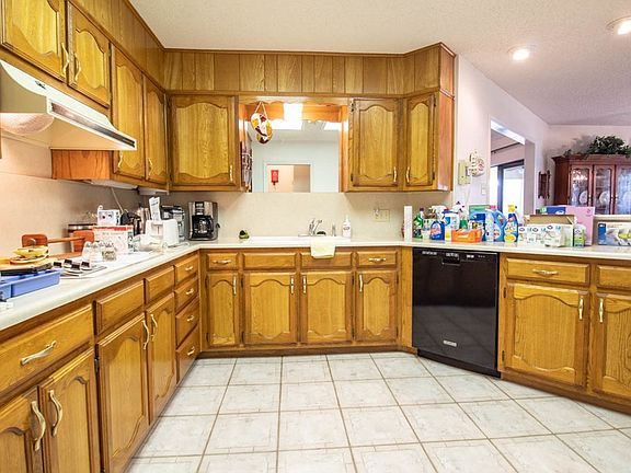 4th image of 3713 Briargrove Ln