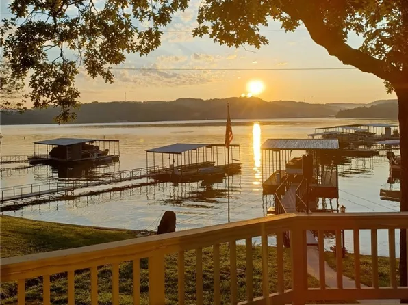 336 Boot Cir, Camdenton, MO 65020