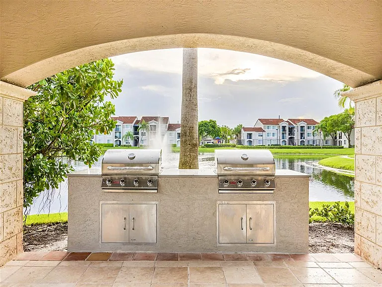 Miramar Lakes — Photo 14