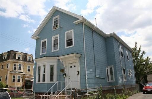 2nd image of 2 Ellsworth St