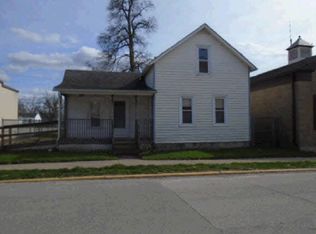 174 W Station St, Saint Anne, IL 60964