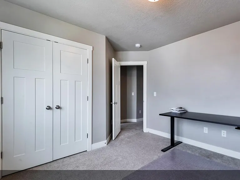 4190 N Cresthaven Ln — Photo 23